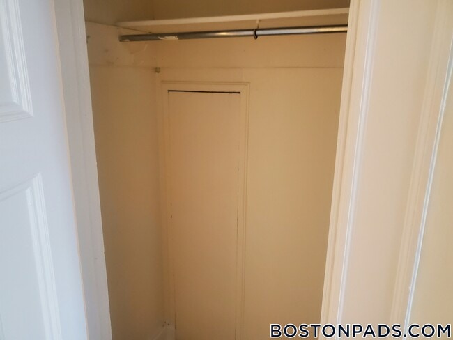 Building Photo - 62 Boylston St
