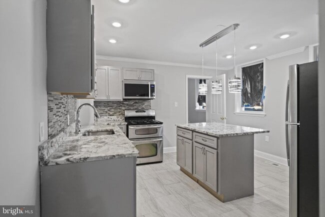 Foto del edificio - 1838 E Pratt St