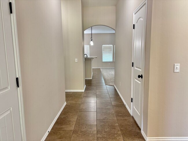Foto del edificio - 709 SW 149th Pl