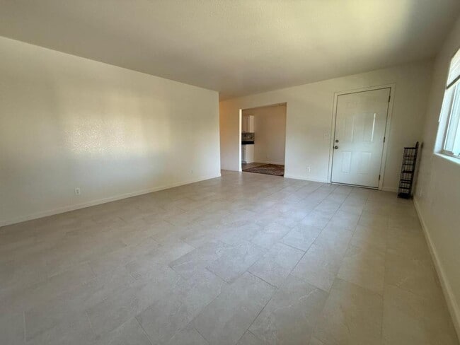 Building Photo - 1817 Piedmont Way