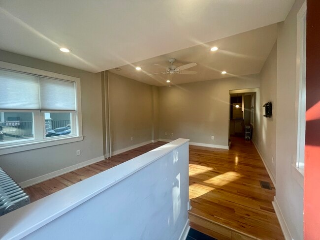 Building Photo - 203 Conway Ave