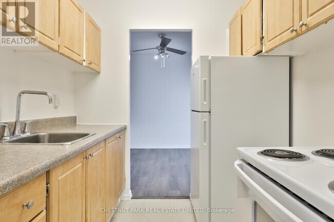 Photo du bâtiment - 888 Glen St