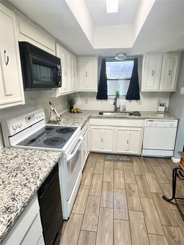 Foto del edificio - 3142 Pebblebrook Ct