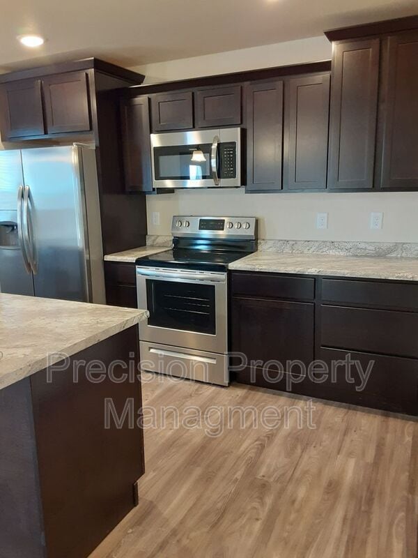 Building Photo - 591 225th St