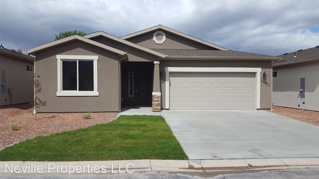 3 br, 2 bath House - 1495 N 500 W