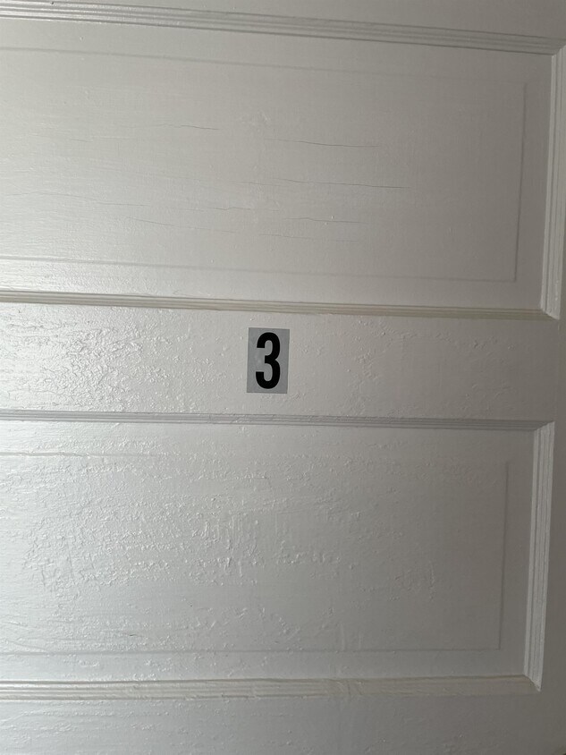 218 2nd St N Unit 3, Virginia, MN 55792 Room for Rent in Virginia, MN