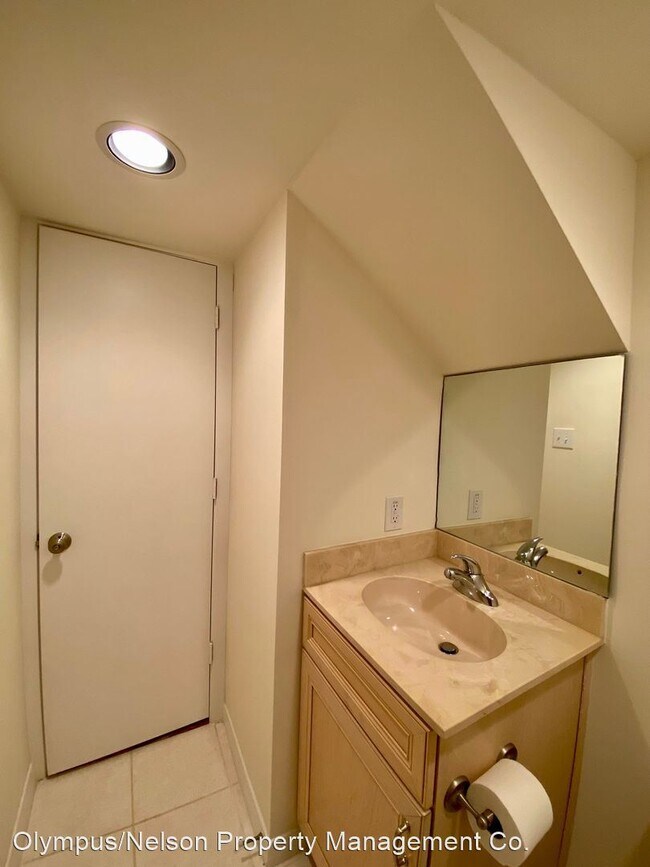 Foto del edificio - 2 br, 2.5 bath House - 3910 Mandell St