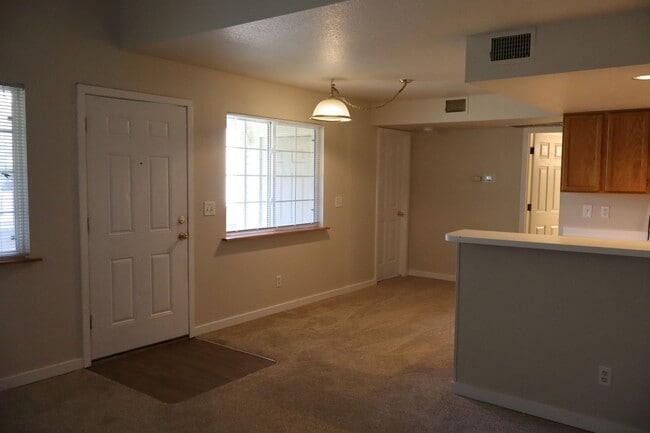 Building Photo - Comfortable Condo Near CSU