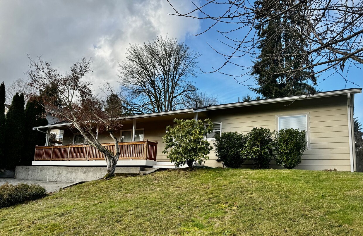 Foto principal - Remodeled Bothell Home!!