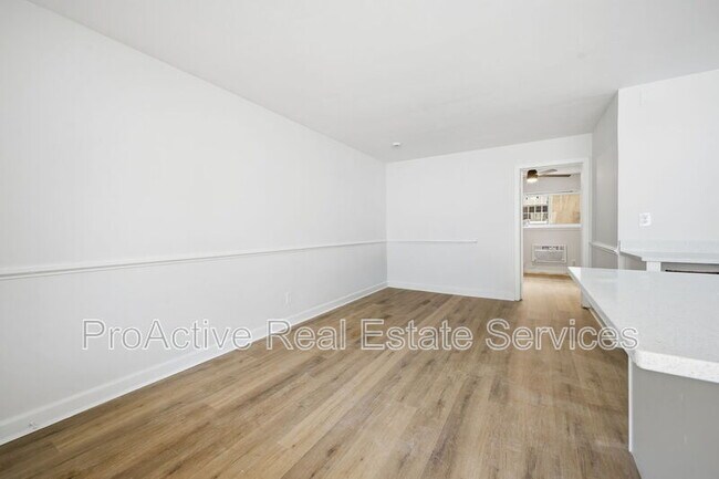 Foto del edificio - 2065 E Ocean View Ave