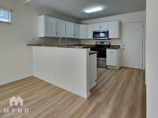 Building Photo - 4545 N 67th Ave