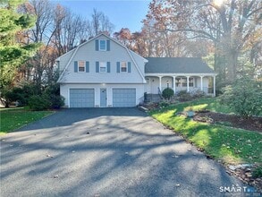 Building Photo - 121 Rockledge Dr