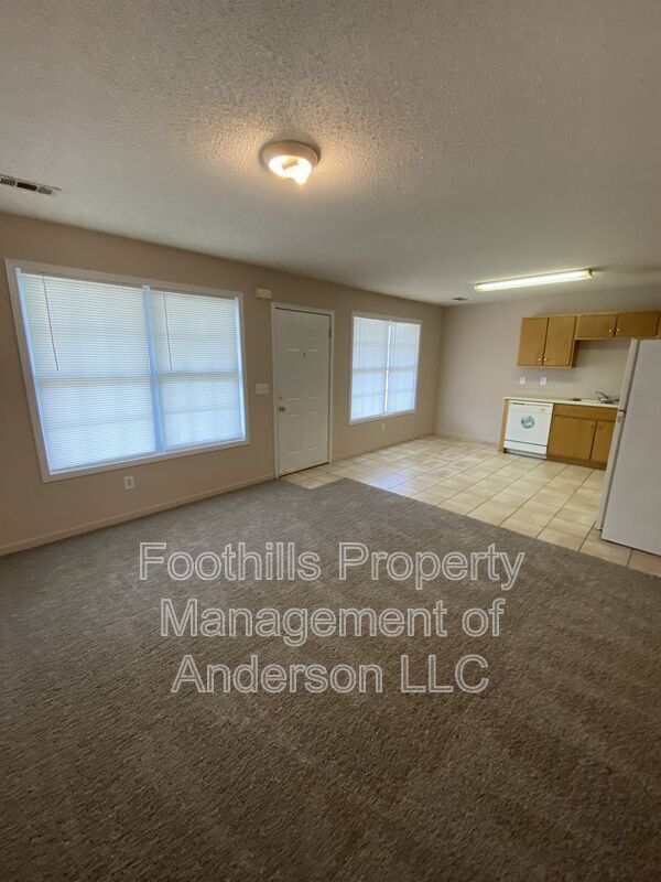 Building Photo - 109 Premier Ct