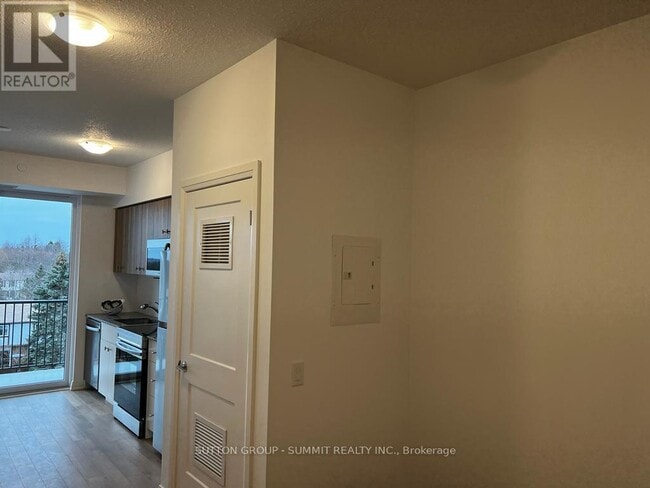 Building Photo - 416-101 GOLDEN EAGLE Rd