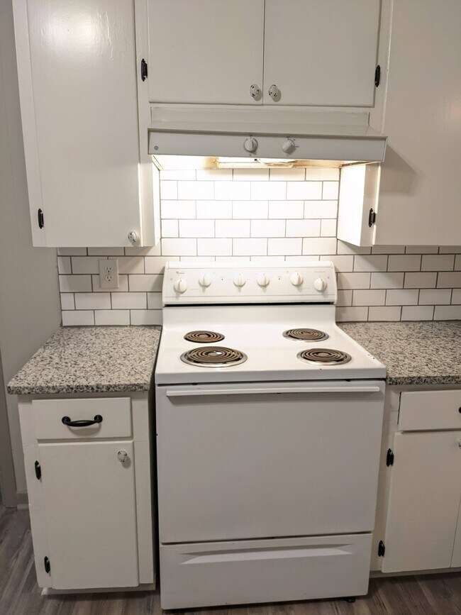 513 Mell Ave, Gilmer, TX 75644 Townhome Rentals in Gilmer TX