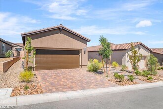Building Photo - 57 Lk Blf Ct