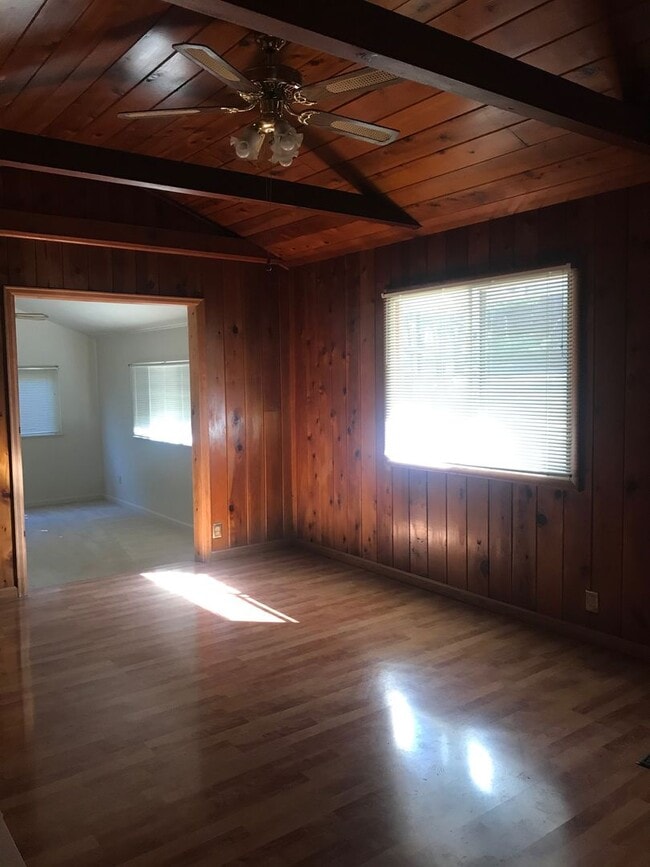 Building Photo - Remodeled Home in Lower Pioneer