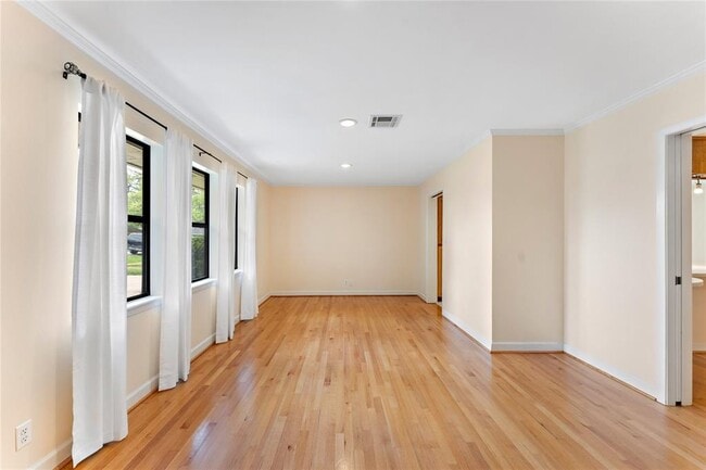 Building Photo - 8734 Fairbend St