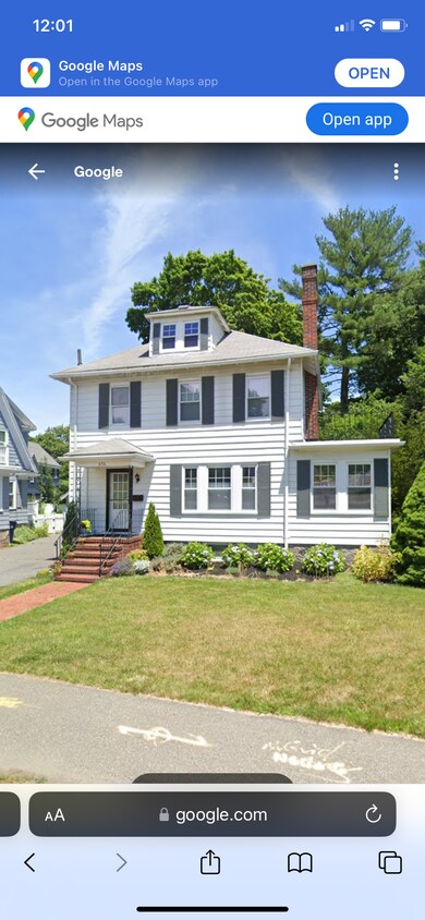 Primary Photo - 656 W Roxbury Pky