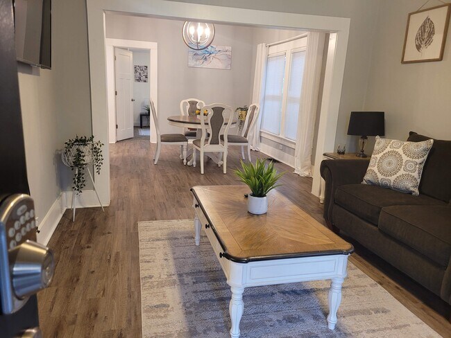 Living room - 1919 W 10th St