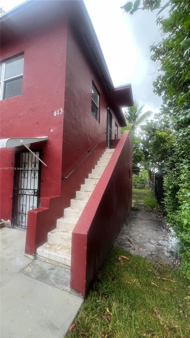 Building Photo - 413 NW 33rd St