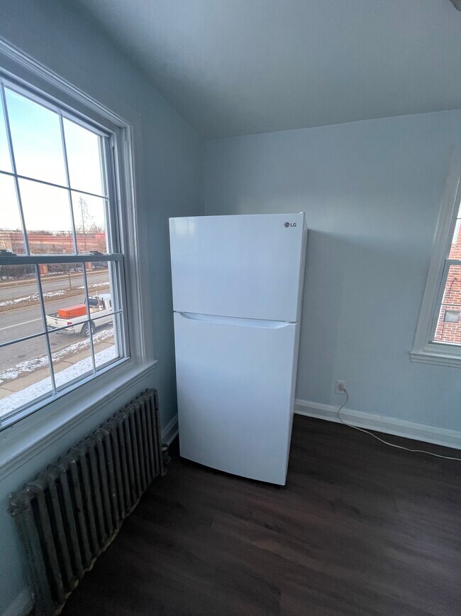 Foto del edificio - 1339 Taylor Ave