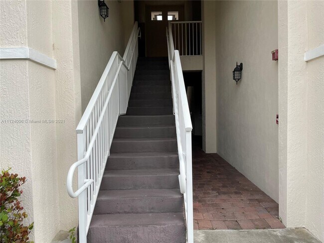 Foto del edificio - 11601 NW 89th St