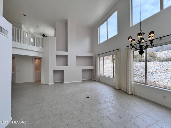 Building Photo - 7449 E Ridge Point Rd