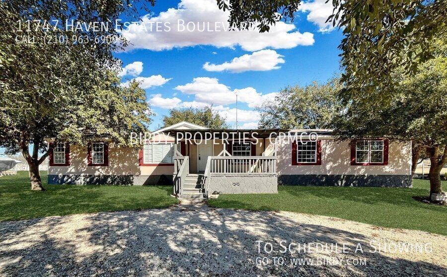 Primary Photo - "Spacious 4-Bedroom Haven with Cozy Firepl...