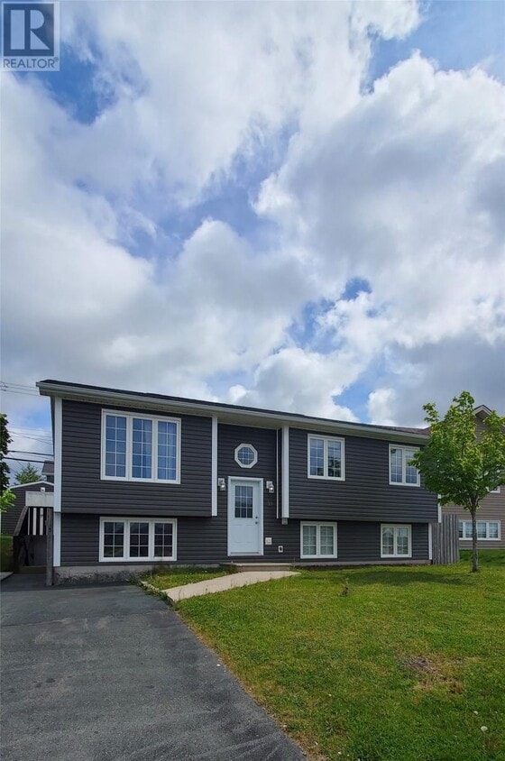 Primary Photo - 35 Brougham Dr