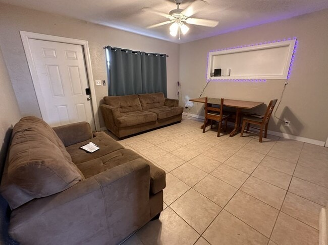 Foto del edificio - 6601 65th Way