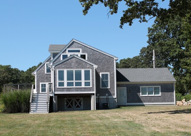 Foto del edificio - 50 Mumford Cove Rd