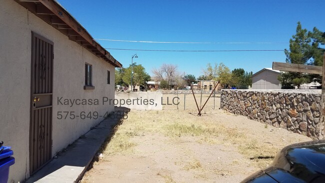 Building Photo - 1 bedroom 1 bath house near downtown