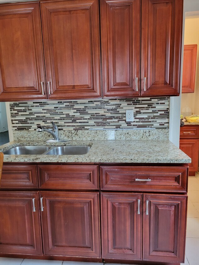 Kitchen all new appliances - 7610 S Loomis Blvd