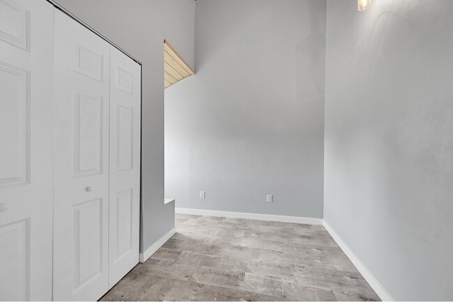 Foto del edificio - 11101 E Alameda Ave