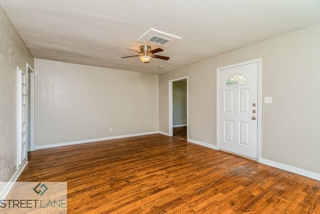 Building Photo - 4024 Boyd Ave