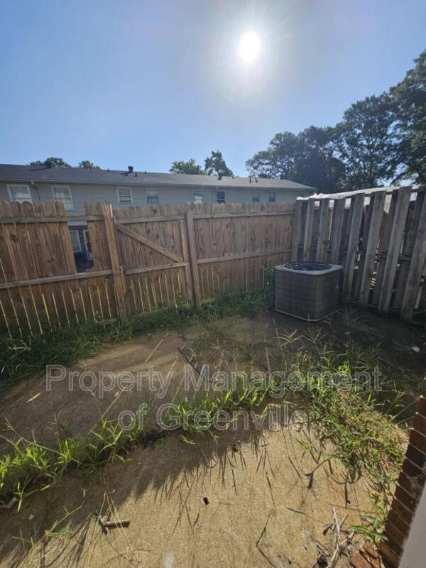 Building Photo - 6526 White Horse Rd