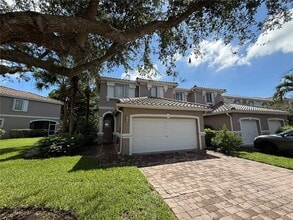 Building Photo - 3353 Antica St