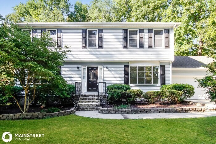 Primary Photo - 1607 WHITES MILL RD, HIGH POINT, NC 27265