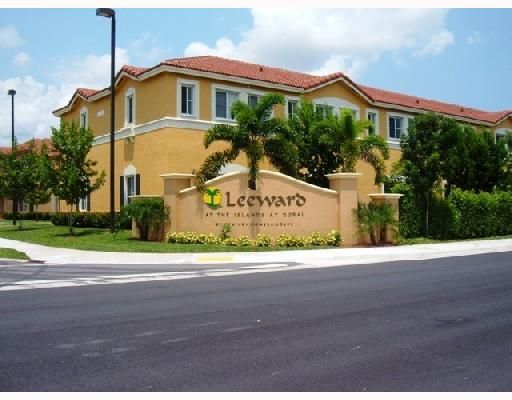 Foto principal - 8258 NW 108th Pl