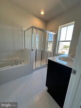 Building Photo - 148 Galaxy Pl