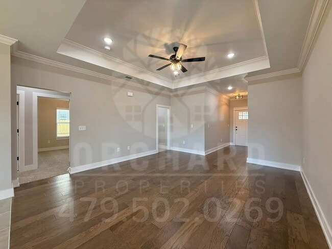 Building Photo - 3200 N Arden Wy