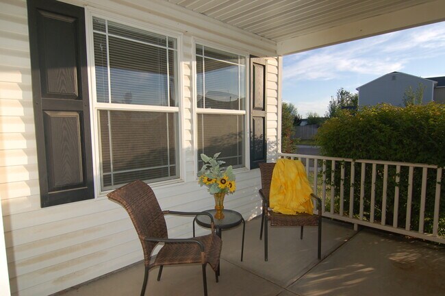 Foto del edificio - 165 E Willow Creek Dr