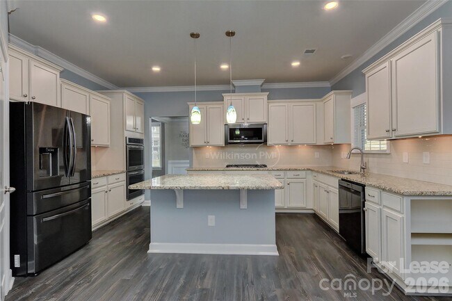 Foto del edificio - 16805 Alydar Commons Ln