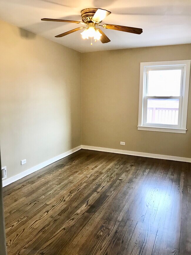 Foto del edificio - 5735 S Meade Ave