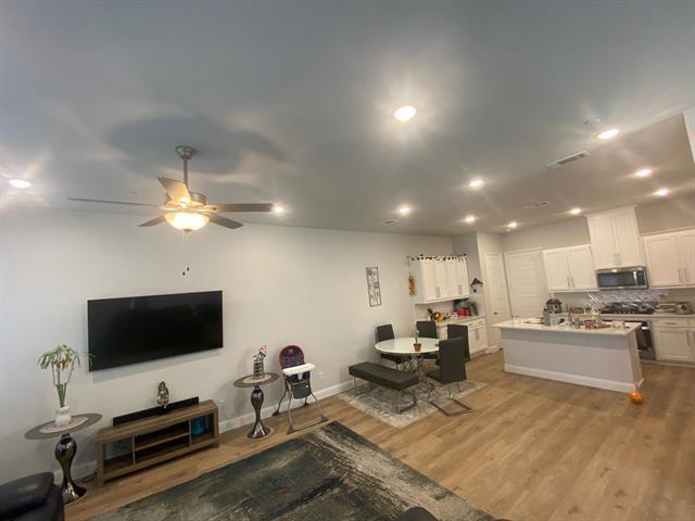 Foto del edificio - 4716 Corriente Vista Ln
