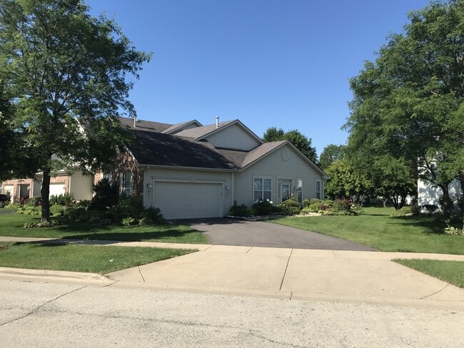 Foto del edificio - Exceptionally Clean 2-Bedroom Ranch with Double Car Garage