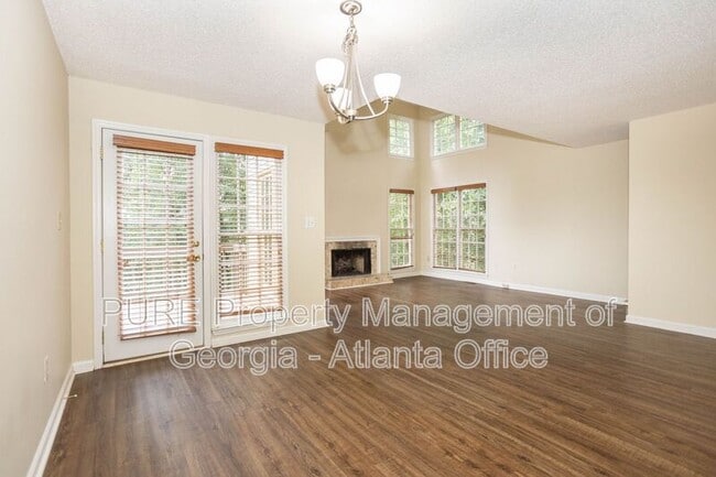 Building Photo - 1697 Paddlewheel Dr NE