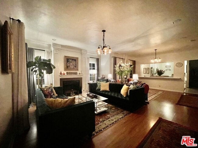 Foto del edificio - 1732 Hauser Blvd