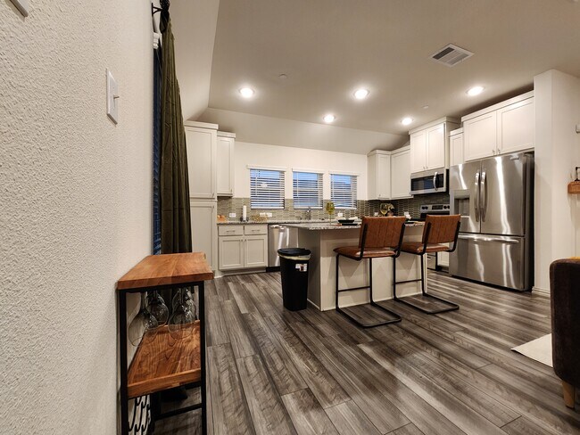 Foto del edificio - 4708 Haltom Rd